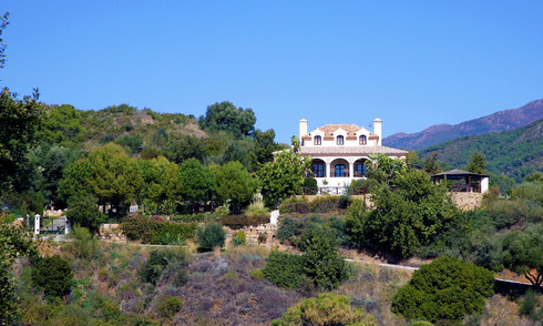 Luxury villa for sale on golf resort, Marbella - Benahavis 