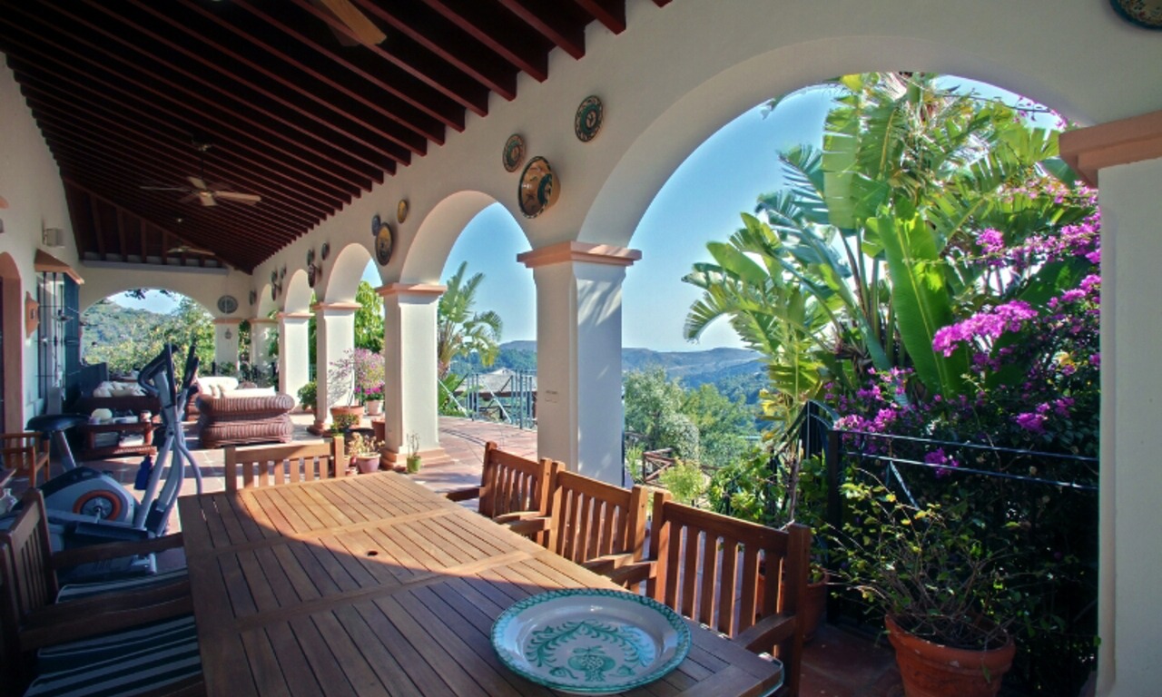 Luxury villa for sale on golf resort, Marbella - Benahavis 4