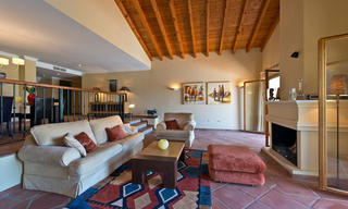 Bargain luxury villa for sale on golf resort, Marbella - Benahavis 6