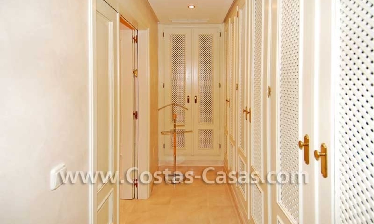 Luxury frontline penthouse apartment for sale, exclusive first line beach complex, New Golden Mile, Marbella - Estepona 14