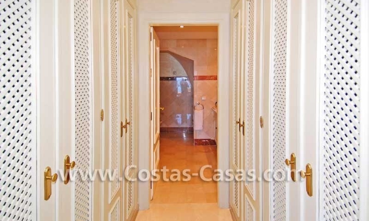 Luxury frontline penthouse apartment for sale, exclusive first line beach complex, New Golden Mile, Marbella - Estepona 15