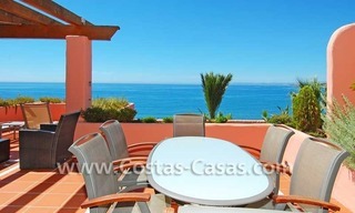 Luxury frontline penthouse apartment for sale, exclusive first line beach complex, New Golden Mile, Marbella - Estepona 1