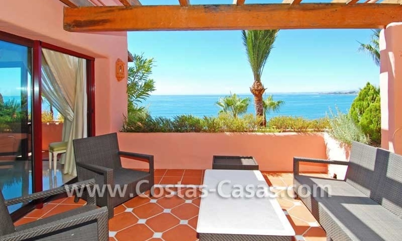 Luxury frontline penthouse apartment for sale, exclusive first line beach complex, New Golden Mile, Marbella - Estepona 2