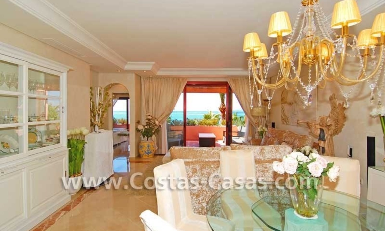Luxury frontline penthouse apartment for sale, exclusive first line beach complex, New Golden Mile, Marbella - Estepona 8