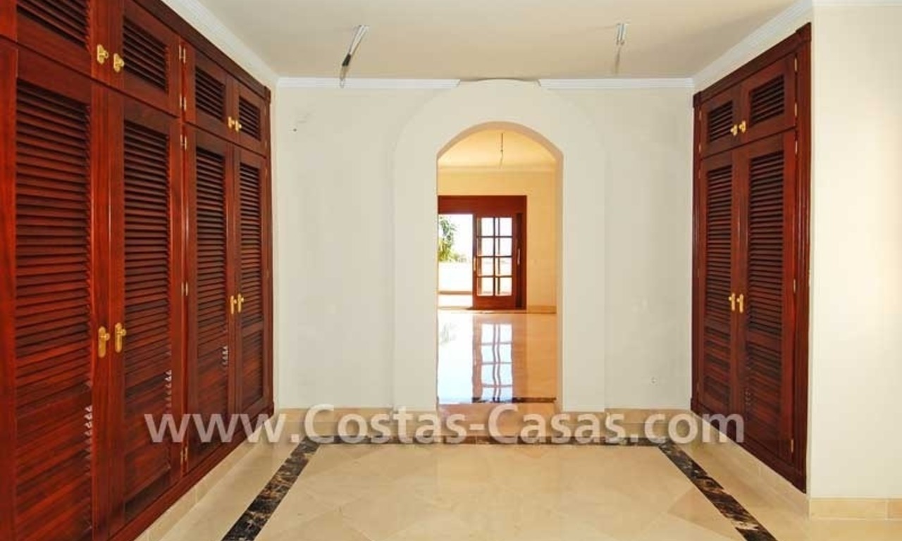 New modern andalusian style villa to buy, golf resort, New Golden Mile, Puerto Banus - Marbella, Estepona 16