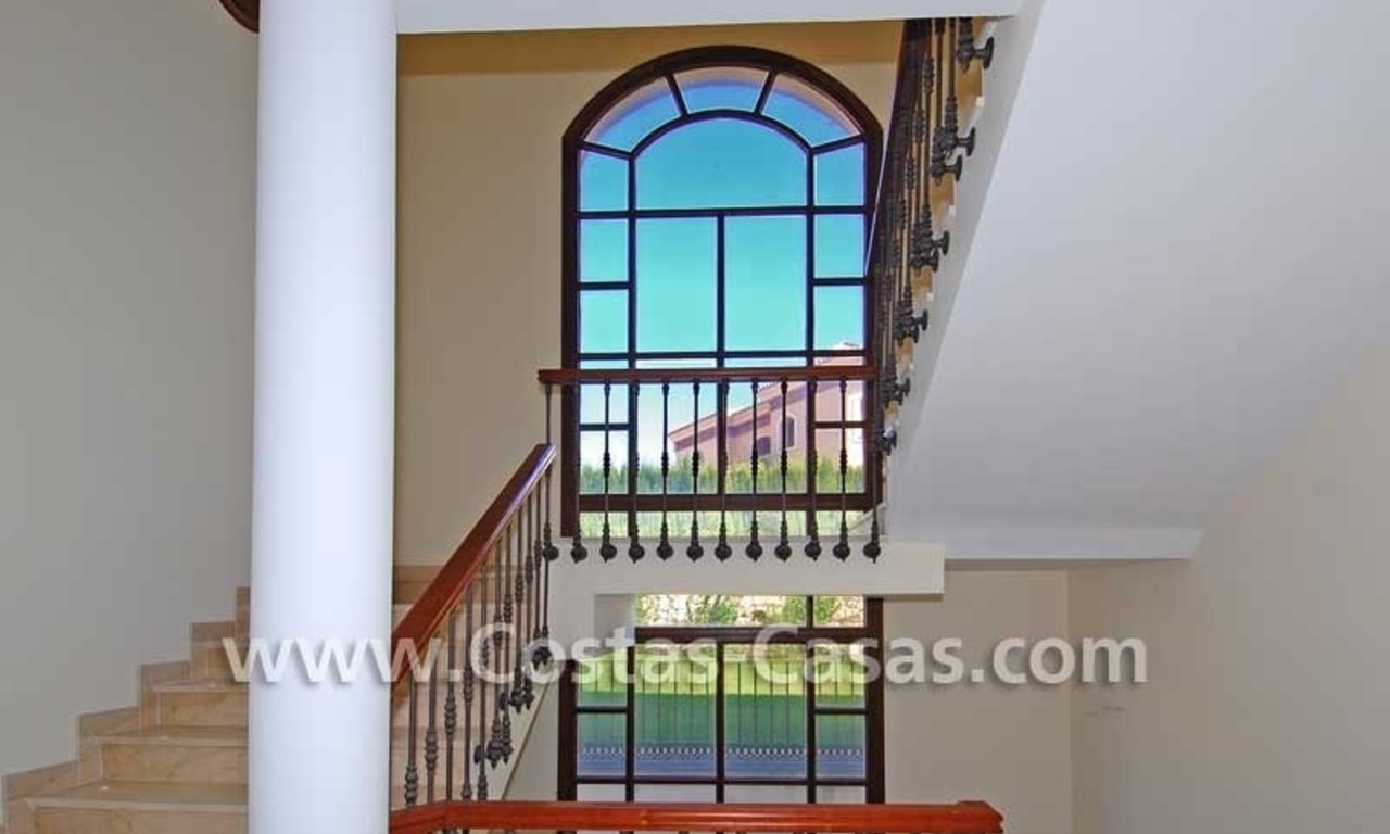 New modern andalusian style villa to buy, golf resort, New Golden Mile, Puerto Banus - Marbella, Estepona 11