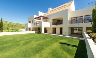 Modern style luxury apartment for sale, golf resort, Marbella - Benahavis 0