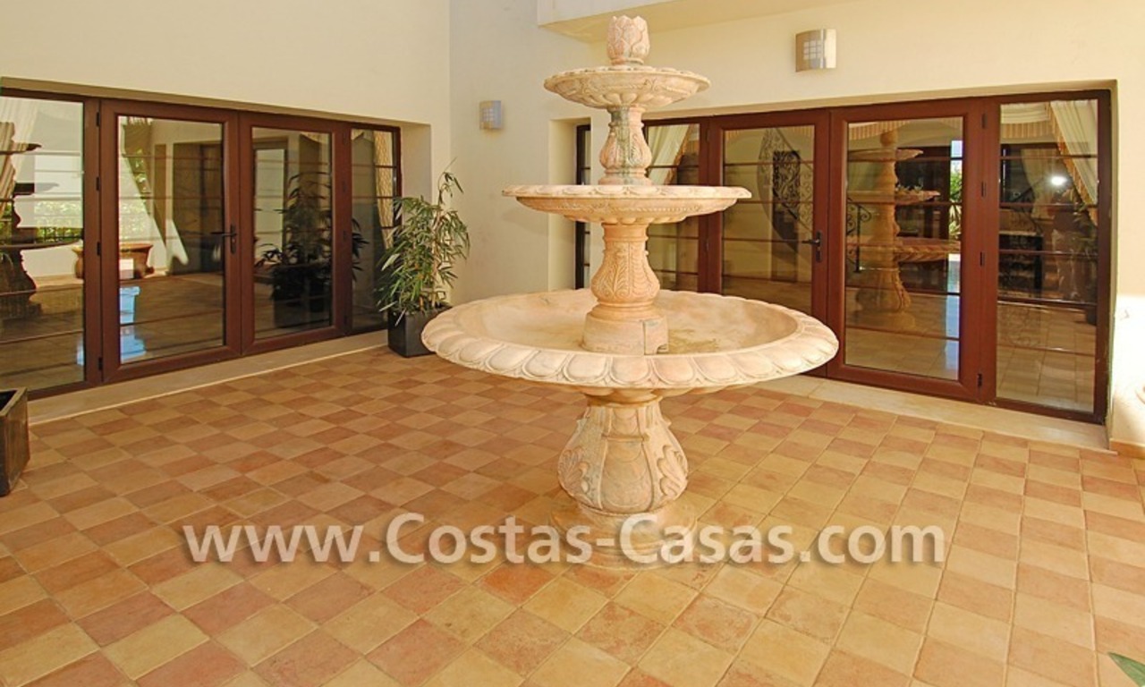 Luxury villa for sale, exclusive golf resort, New Golden Mile, Marbella - Estepona 4