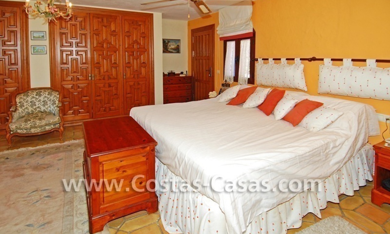 Rustic villa for sale on the New Golden Mile, Puerto Banus - Marbella, Benahavis - Estepona 21