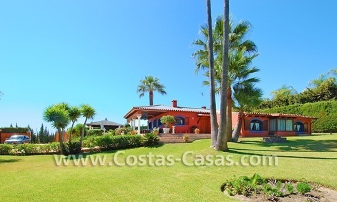 Rustic villa for sale on the New Golden Mile, Puerto Banus - Marbella, Benahavis - Estepona 