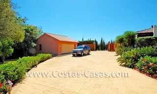Rustic villa for sale on the New Golden Mile, Puerto Banus - Marbella, Benahavis - Estepona 11