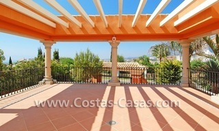 Classic andalusian style villa to buy, golf resort, New Golden Mile, Puerto Banus - Marbella, Benahavis - Estepona 2