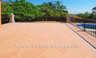 Classic andalusian style villa to buy, golf resort, New Golden Mile, Puerto Banus - Marbella, Benahavis - Estepona 3