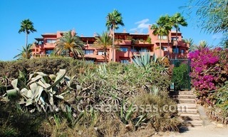 Bargain beachside penthouse apartment for sale in Marbella East 7