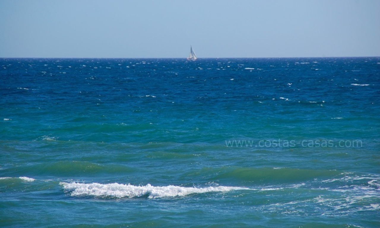 Beachfront new luxury villas for sale, first line beach Marbella - Costa del Sol 12