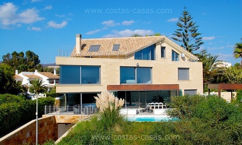 Beachfront modern villa for sale in Marbella 