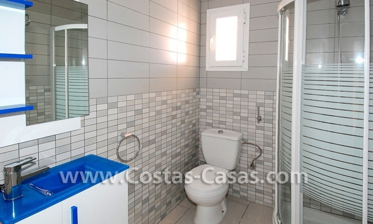 Bargain Spacious and renovated apartment for sale in Nueva Andalucia – Marbella, close to Puerto Banus 13