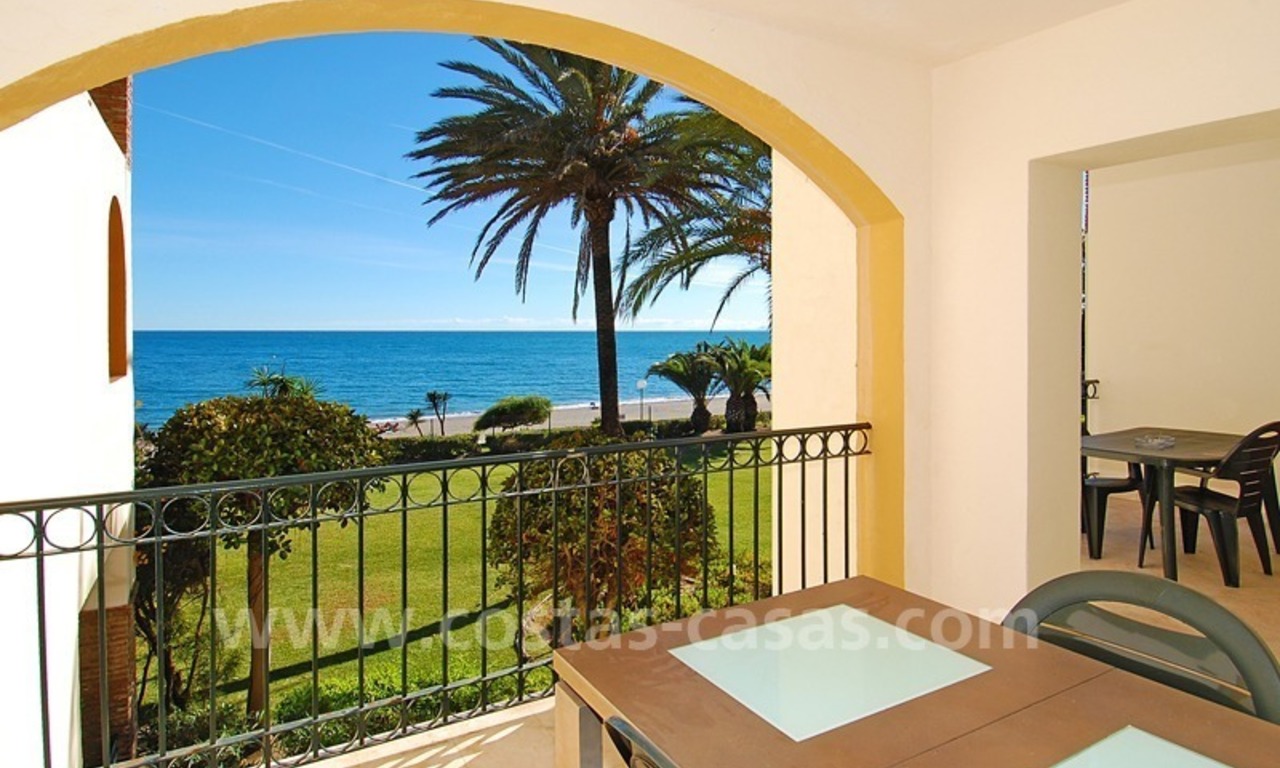 Beachfront penthouse apartment for sale on the New Golden Mile between Marbella and Estepona centre 4