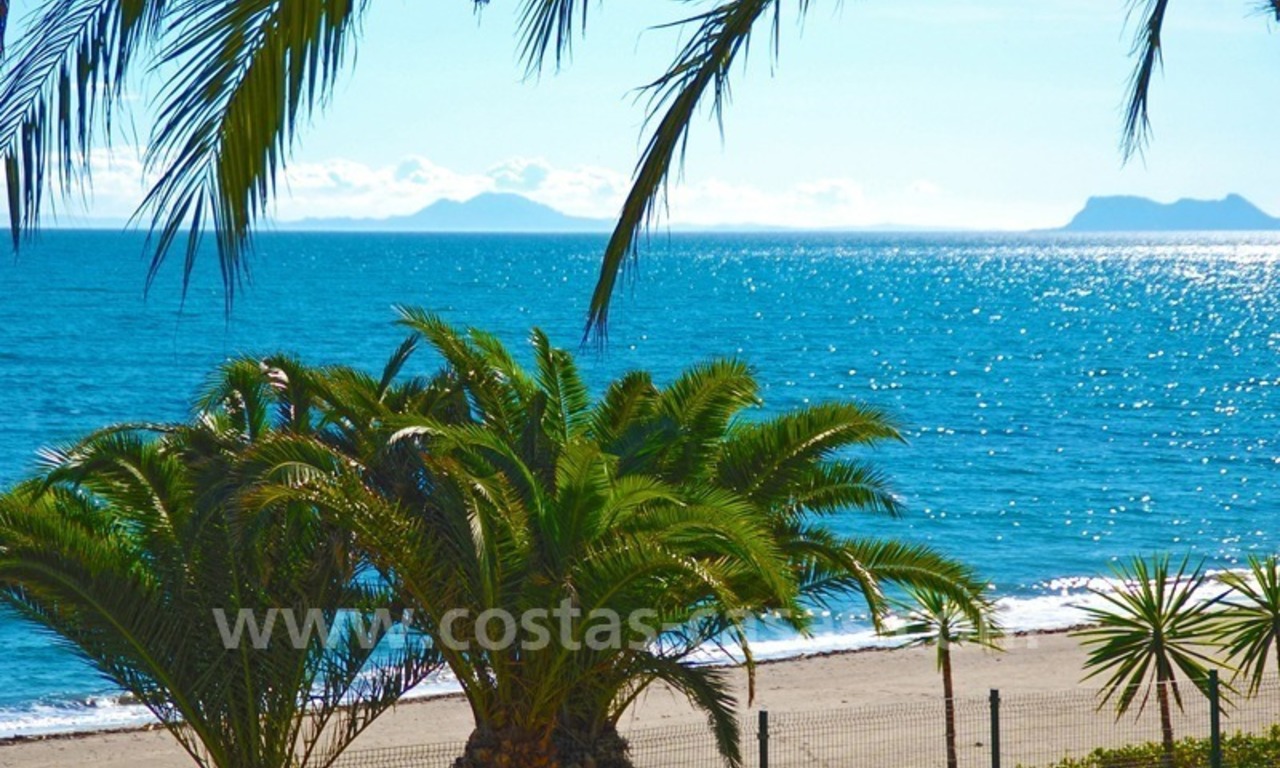 Beachfront penthouse apartment for sale on the New Golden Mile between Marbella and Estepona centre 3