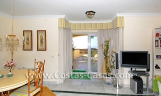 Front line beach apartment for sale in Marbella 13