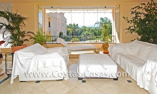 Exclusive luxury apartment for sale on the Golden Mile in Marbella 4