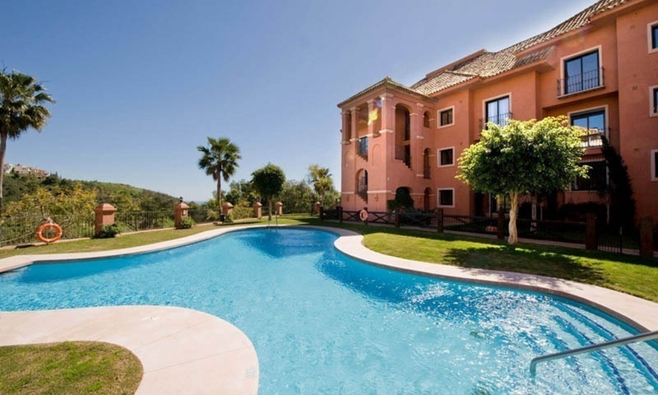 Spacious luxury apartments and penthouses for sale in the area of Marbella - Benahavis 5