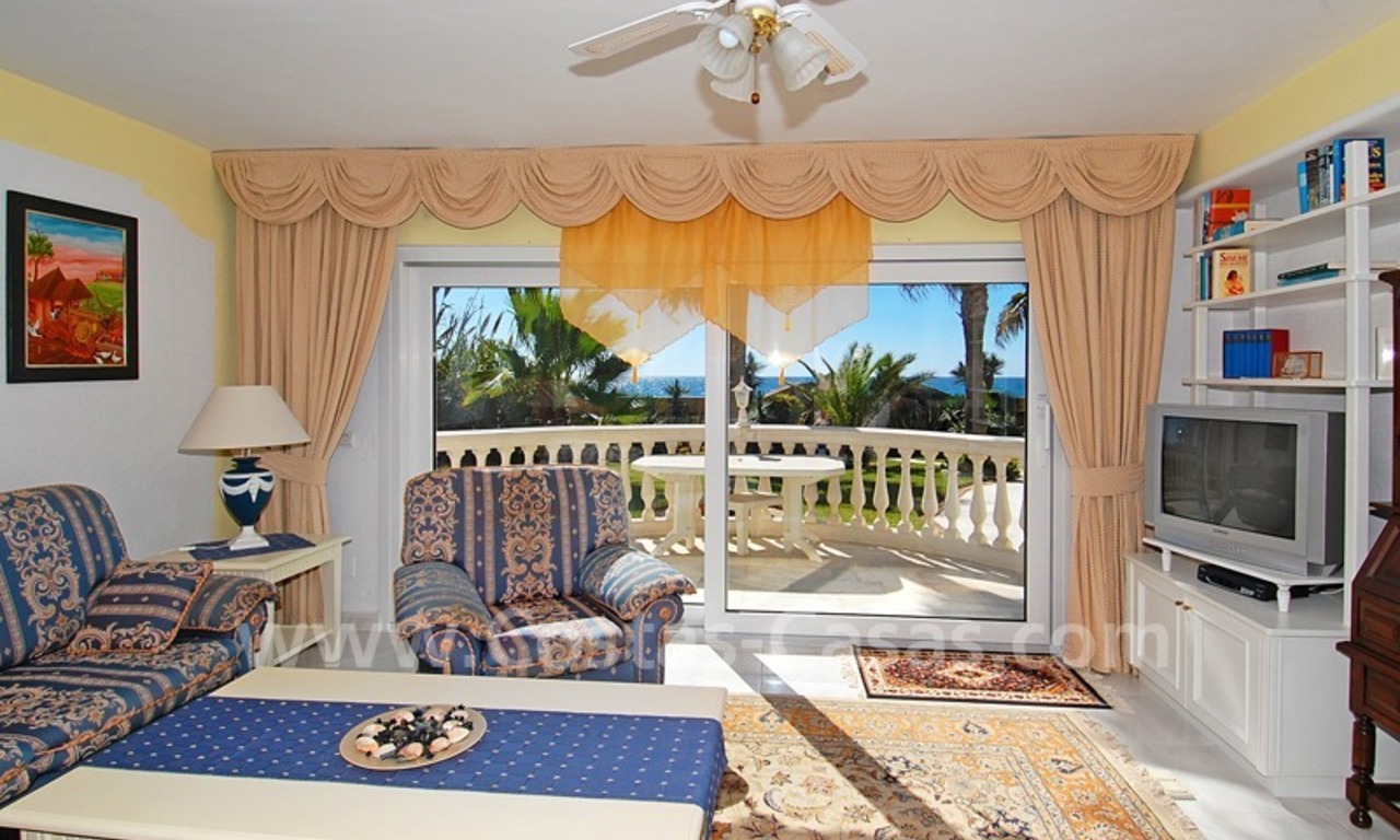 First line beach villa with 2 guest houses for sale in East Marbella 15