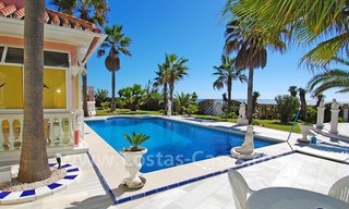 First line beach villa with 2 guest houses for sale in East Marbella 7
