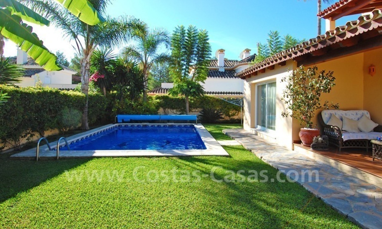 Bargain classical villa for sale in Nueva Andalucia – Marbella 1