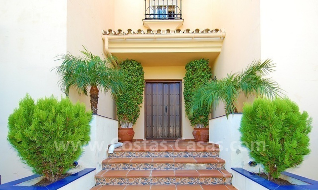 Bargain classical villa for sale in Nueva Andalucia – Marbella 7