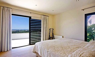 Bargain! Modern contemporary villa for sale in Marbella - Benahavis 10