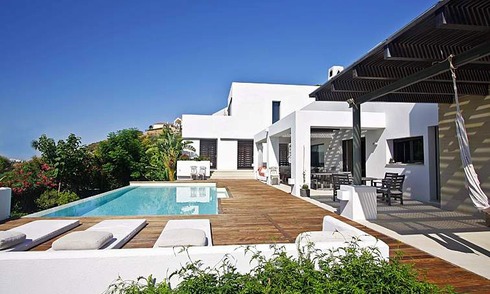 Bargain! Modern contemporary villa for sale in Marbella - Benahavis 