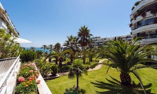 Beachfront apartment for sale on the Golden Mile in Marbella 1