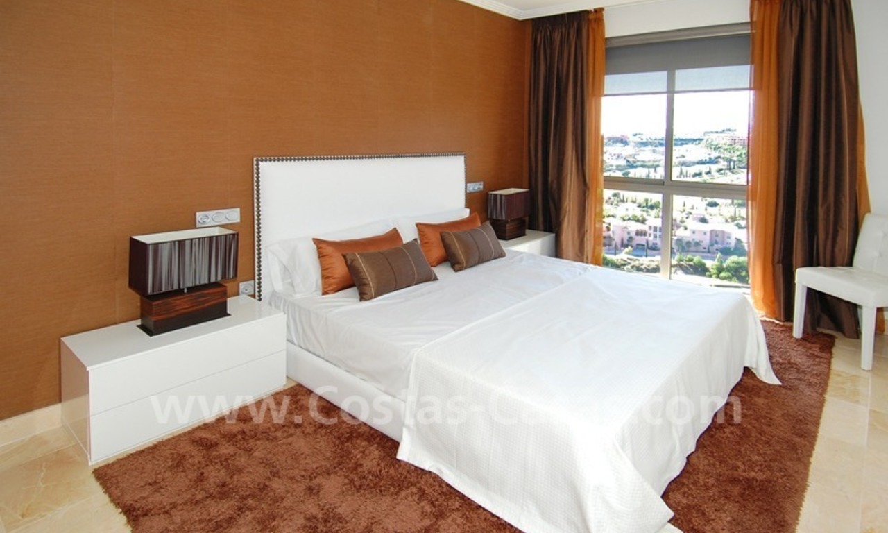 Luxury golf apartments and penthouses for sale, golf resort, Benahavis - Estepona - Marbella 12