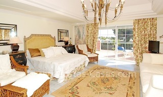 Classical luxury villa to buy in Nueva Andalucia - Puerto Banus - Marbella 15