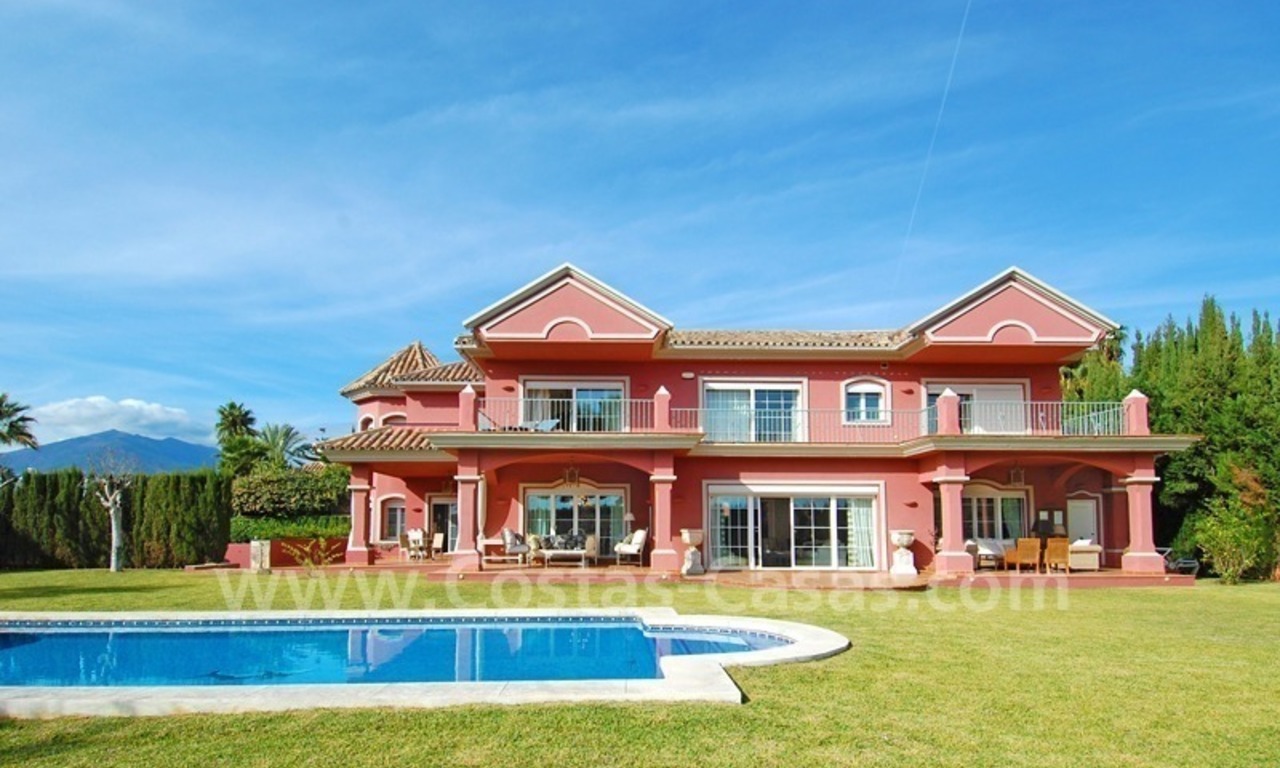 Classical luxury villa to buy in Nueva Andalucia - Puerto Banus - Marbella 1