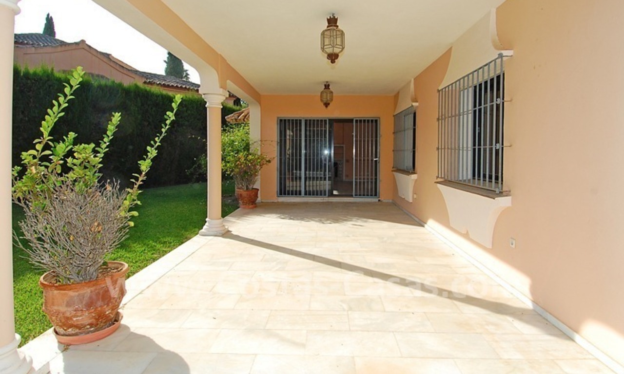 Andalusian villa for sale in Nueva Andalucia - Puerto Banus - Marbella 5
