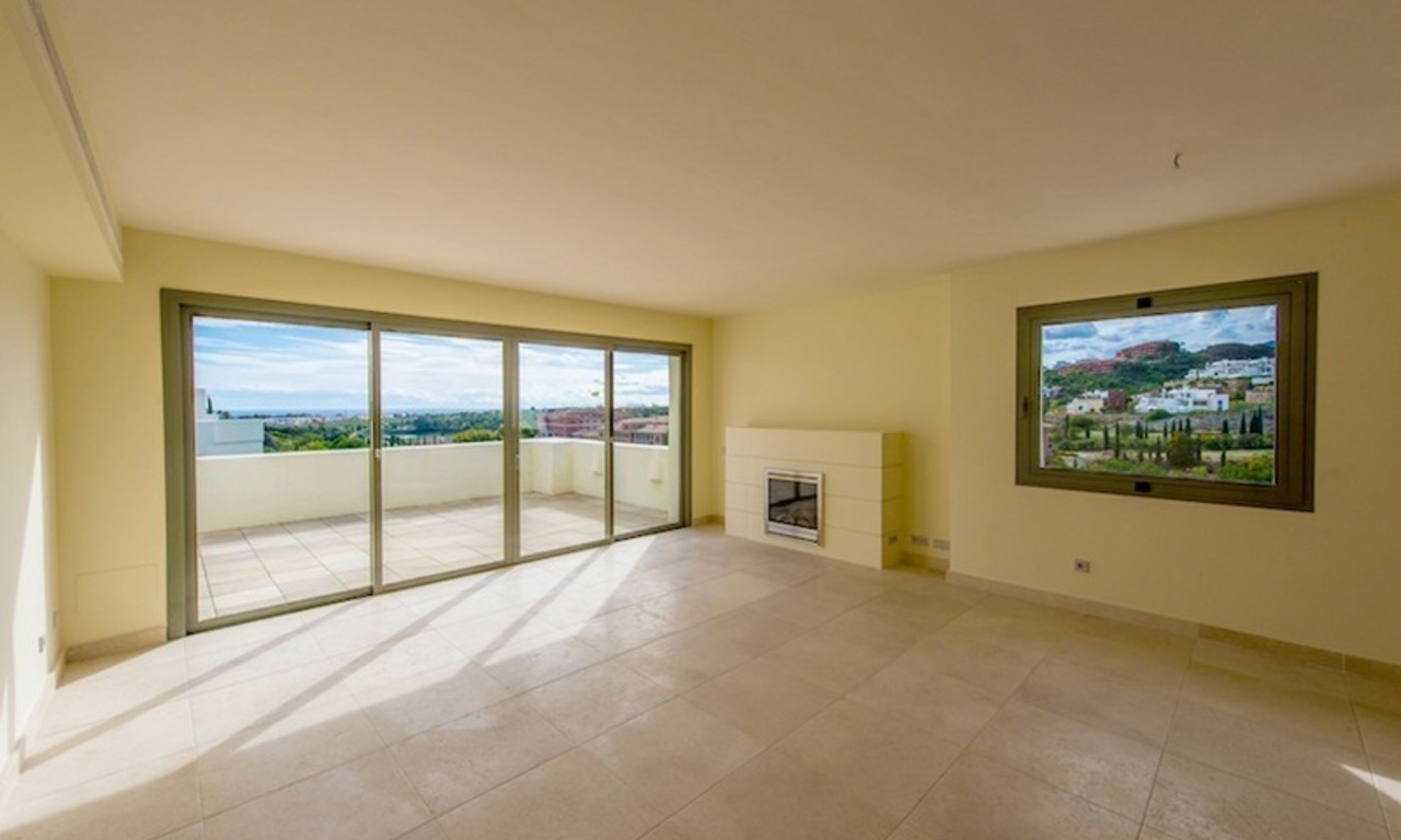 Luxury front line golf modern contemporary apartment for sale in a 5* golf resort, Benahavis - Estepona - Marbella 0