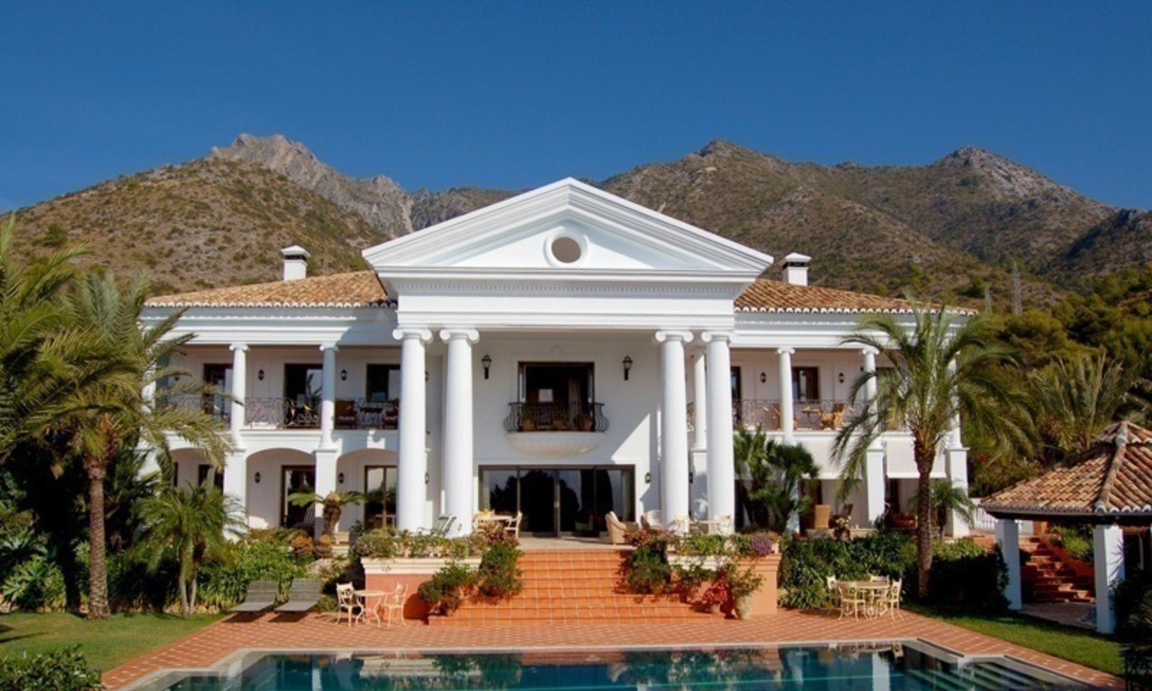 Exclusive villa for sale in Sierra Blanca, Marbella 0