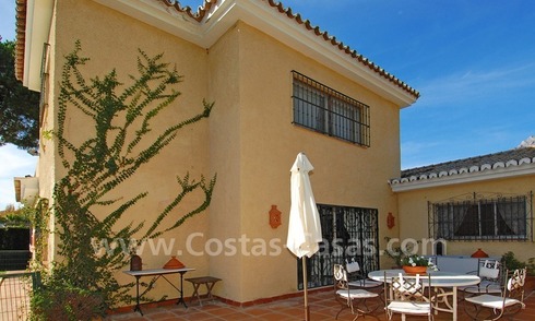 Villa for sale on the Golden Mile in Marbella 