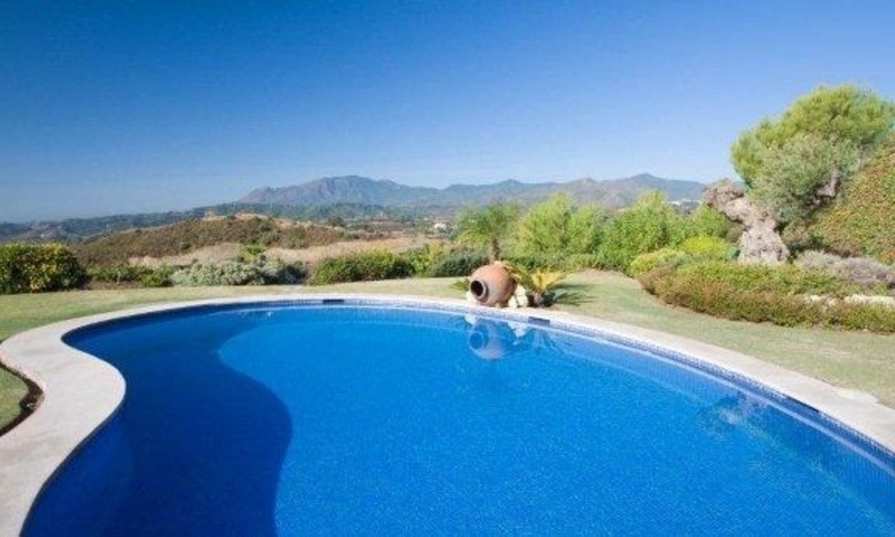 Luxury Mansion for Sale on Golf Resort in the area of Marbella - Benahavis 3