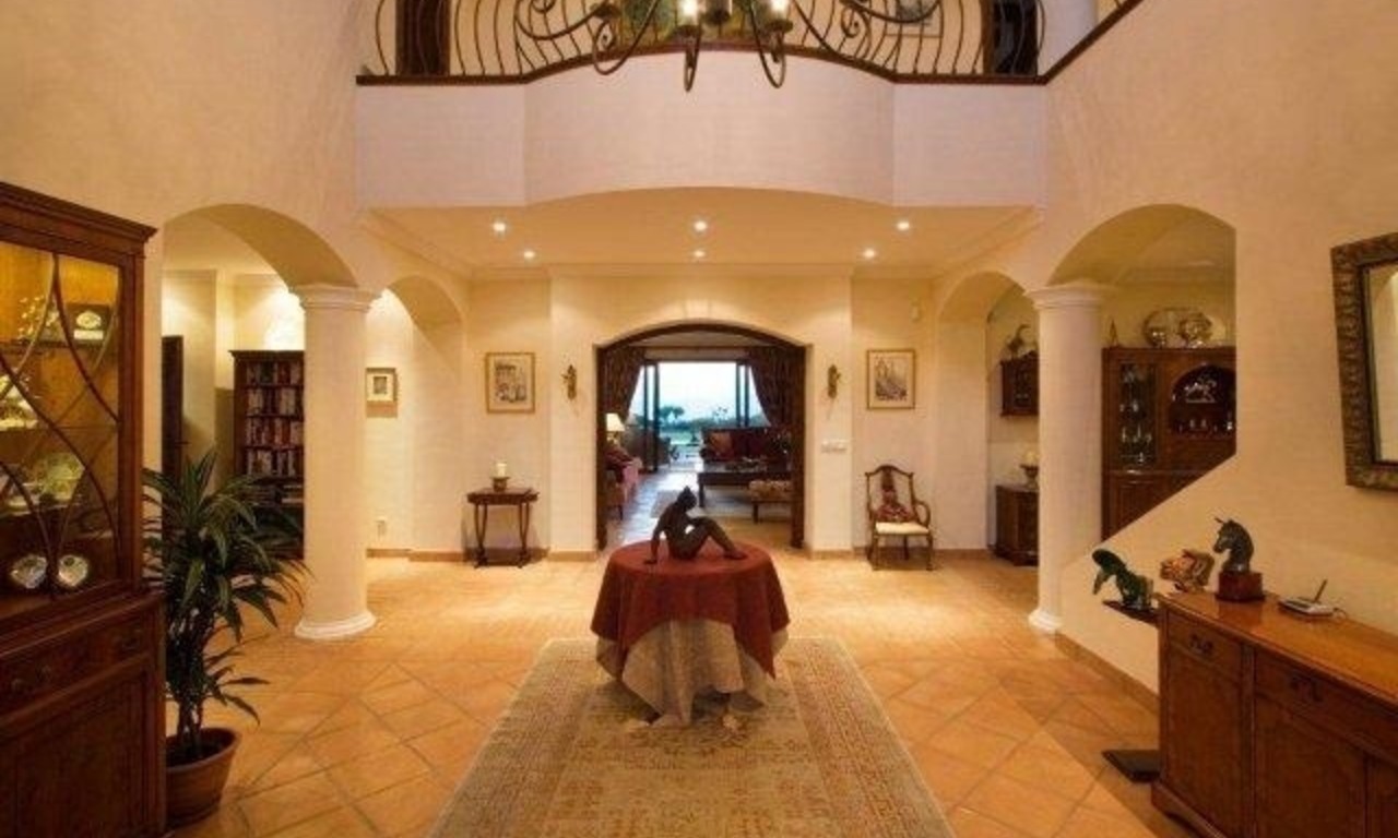 Luxury Mansion for Sale on Golf Resort in the area of Marbella - Benahavis 9