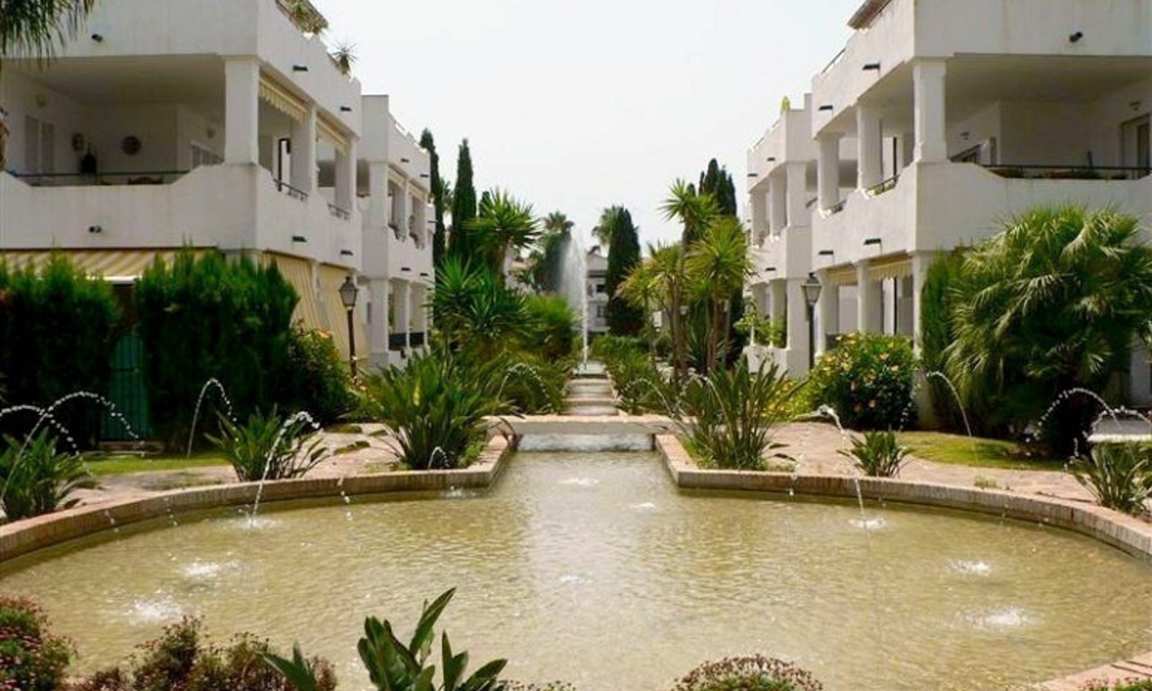 Beachside apartment to buy close to the beach, Marbella - Estepona 6