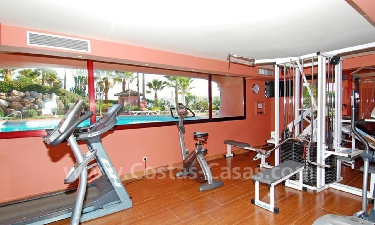 Luxury beachfront apartment for sale, frontline beach complex, New Golden Mile, Marbella - Estepona 21