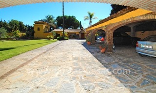 Beachside Cortijo style villa to renovate for sale near the beach in San Pedro - Marbella 0