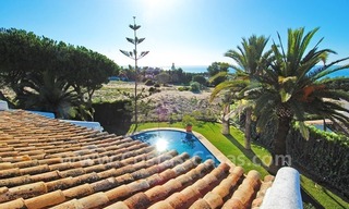 Beachside villa for sale in Eastern Marbella 1