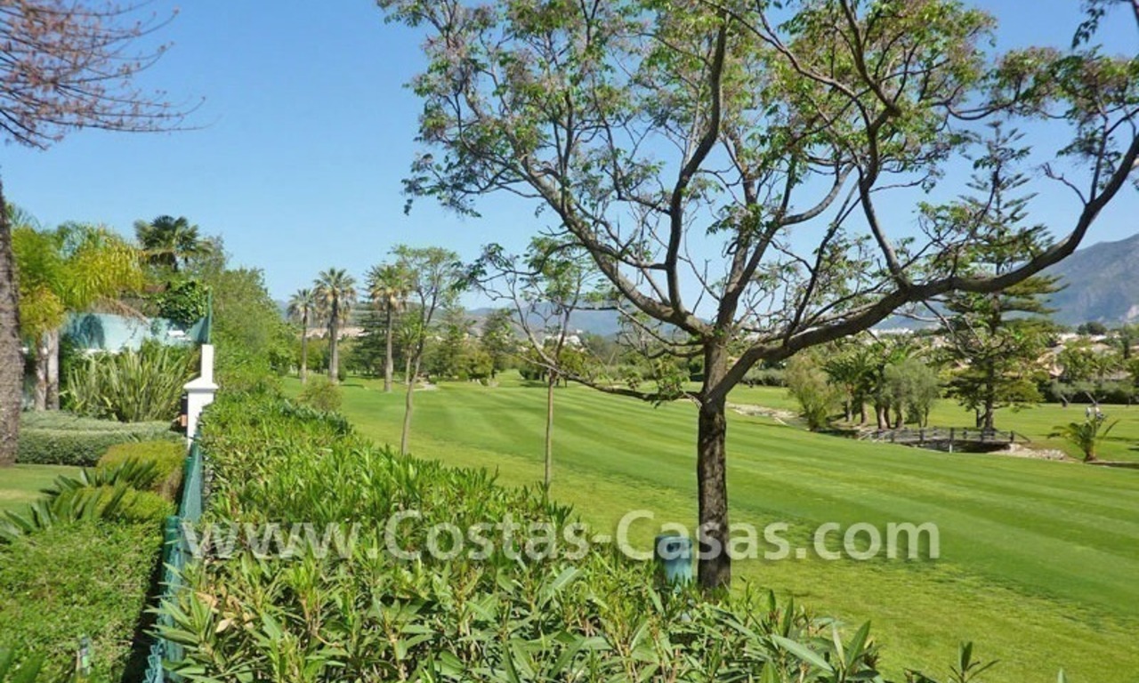 Front line golf luxury villa for sale in Nueva Andalucia, Marbella 9