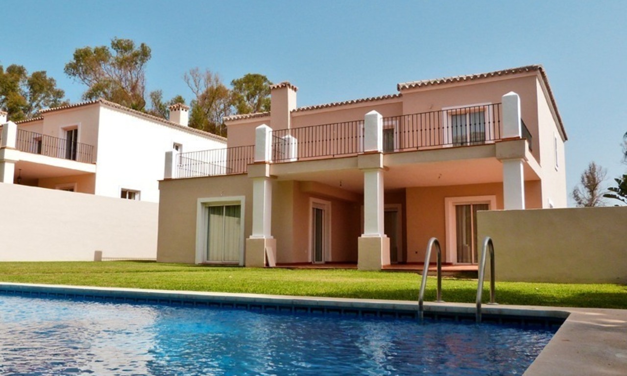 Luxury villa for sale in a golf area of Marbella 1