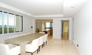 Modern quality luxury villa for sale in Marbella, adjacent to the golf course with panoramic sea views 7