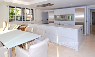 Modern quality luxury villa for sale in Marbella, adjacent to the golf course with panoramic sea views 9